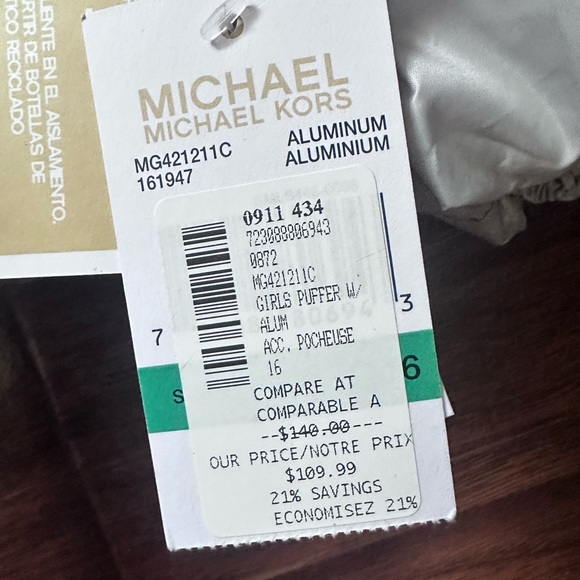 Girls size 16 Micheal kors winter jacket - Picture 5 of 5